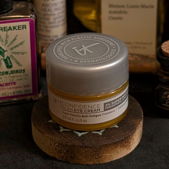 It Cosmetics Confidence in an Eye Cream Anti-Aging Treatment 0.17oz. 5ml - Picture 1 of 4